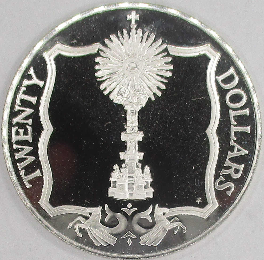 Zdjęcie do Złota monstrancja 20 dolarów