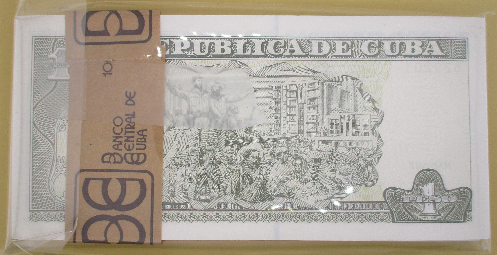 Zdjęcie do PACZKA bankowa (100szt) obiegowy 1 peso